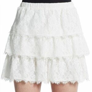 EUC - BCBGMaxAzria Off White Tiered Mini Skirt (L)